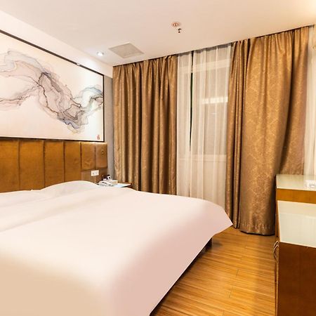 Kaiserdom Hotel Baiyun Airport-24-Hour Airport-Free Shuttle Bus Cantão Exterior foto