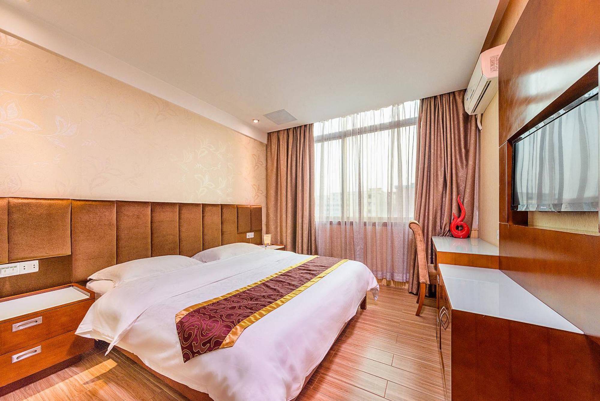 Kaiserdom Hotel Baiyun Airport-24-Hour Airport-Free Shuttle Bus Cantão Exterior foto