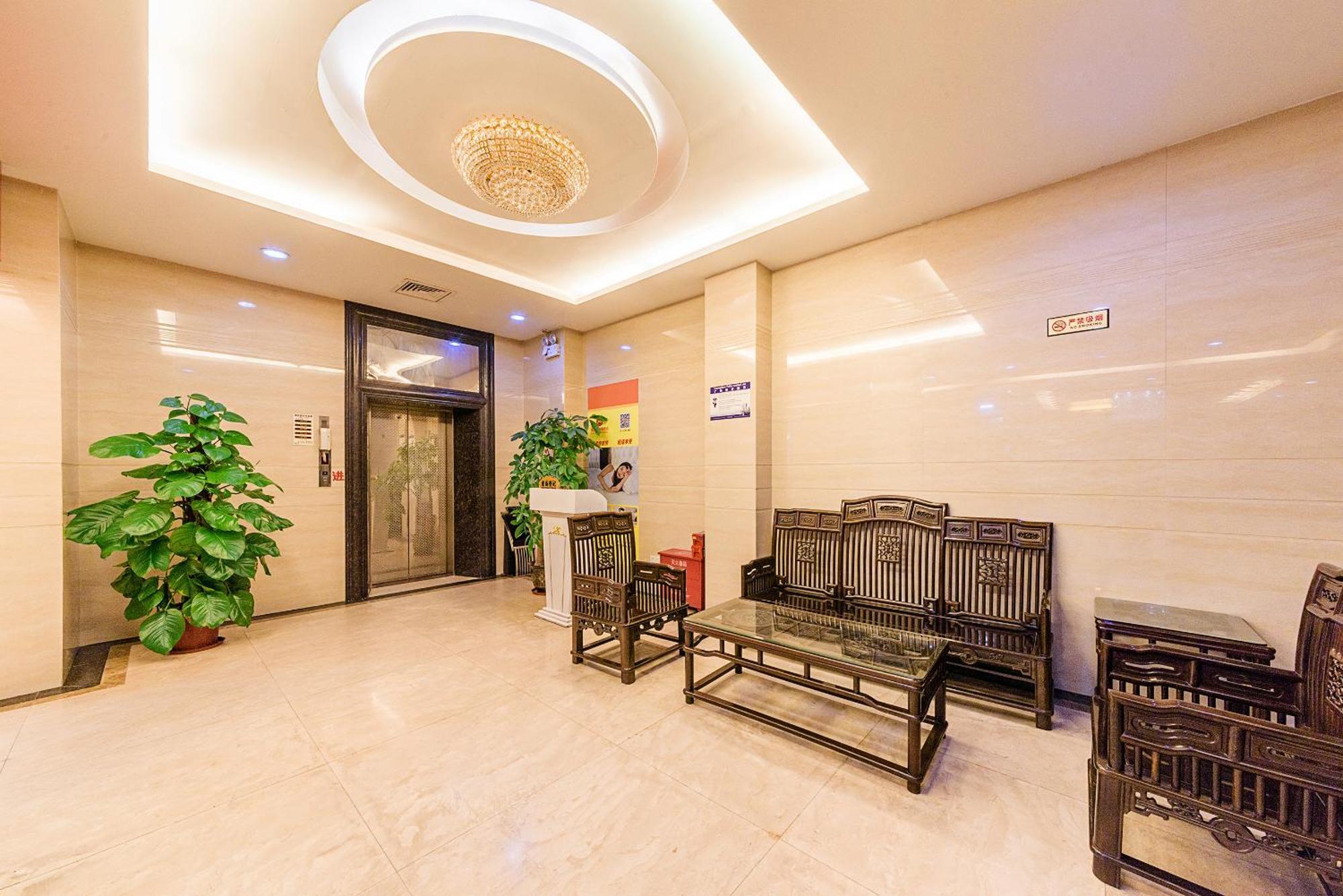 Kaiserdom Hotel Baiyun Airport-24-Hour Airport-Free Shuttle Bus Cantão Exterior foto