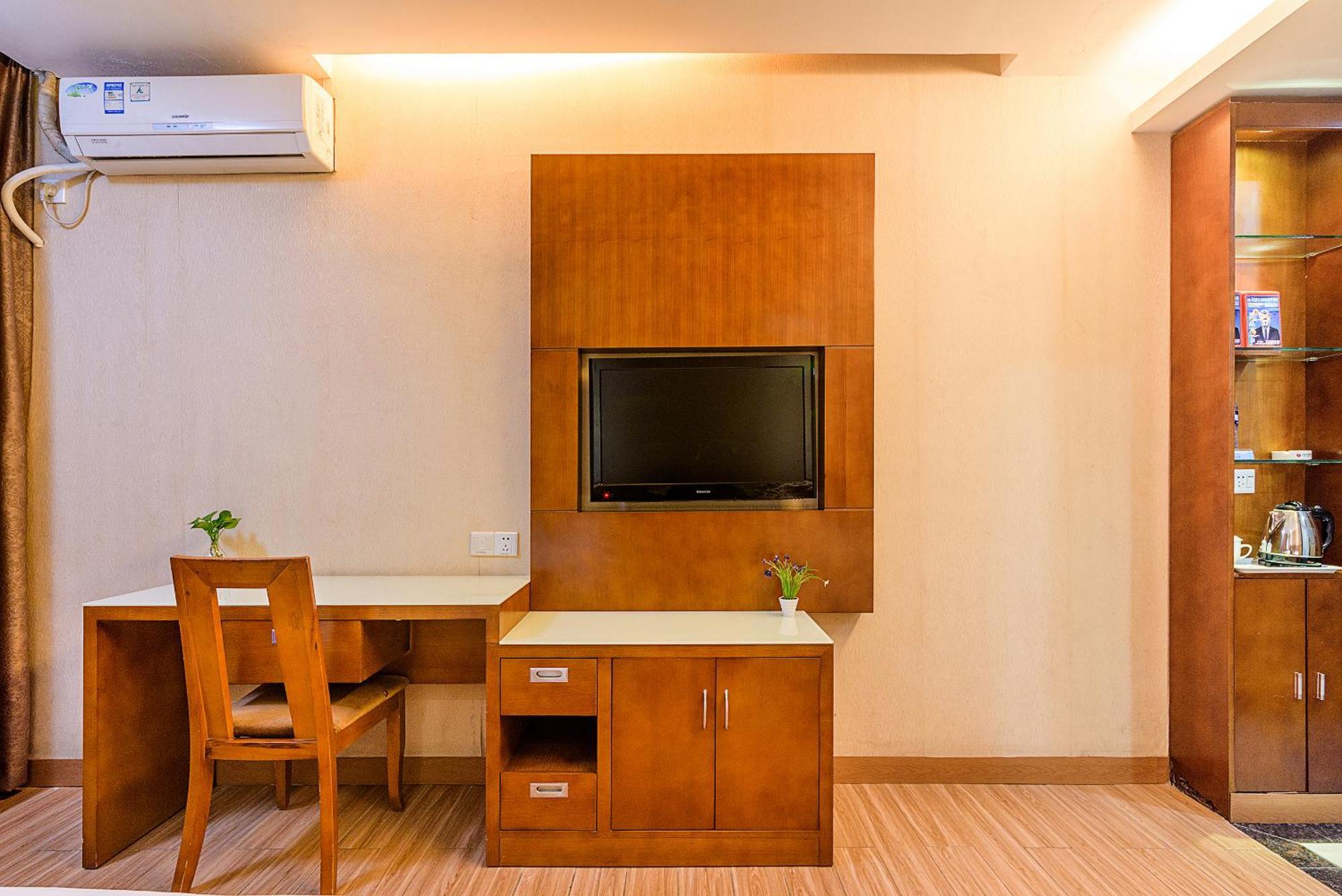 Kaiserdom Hotel Baiyun Airport-24-Hour Airport-Free Shuttle Bus Cantão Exterior foto