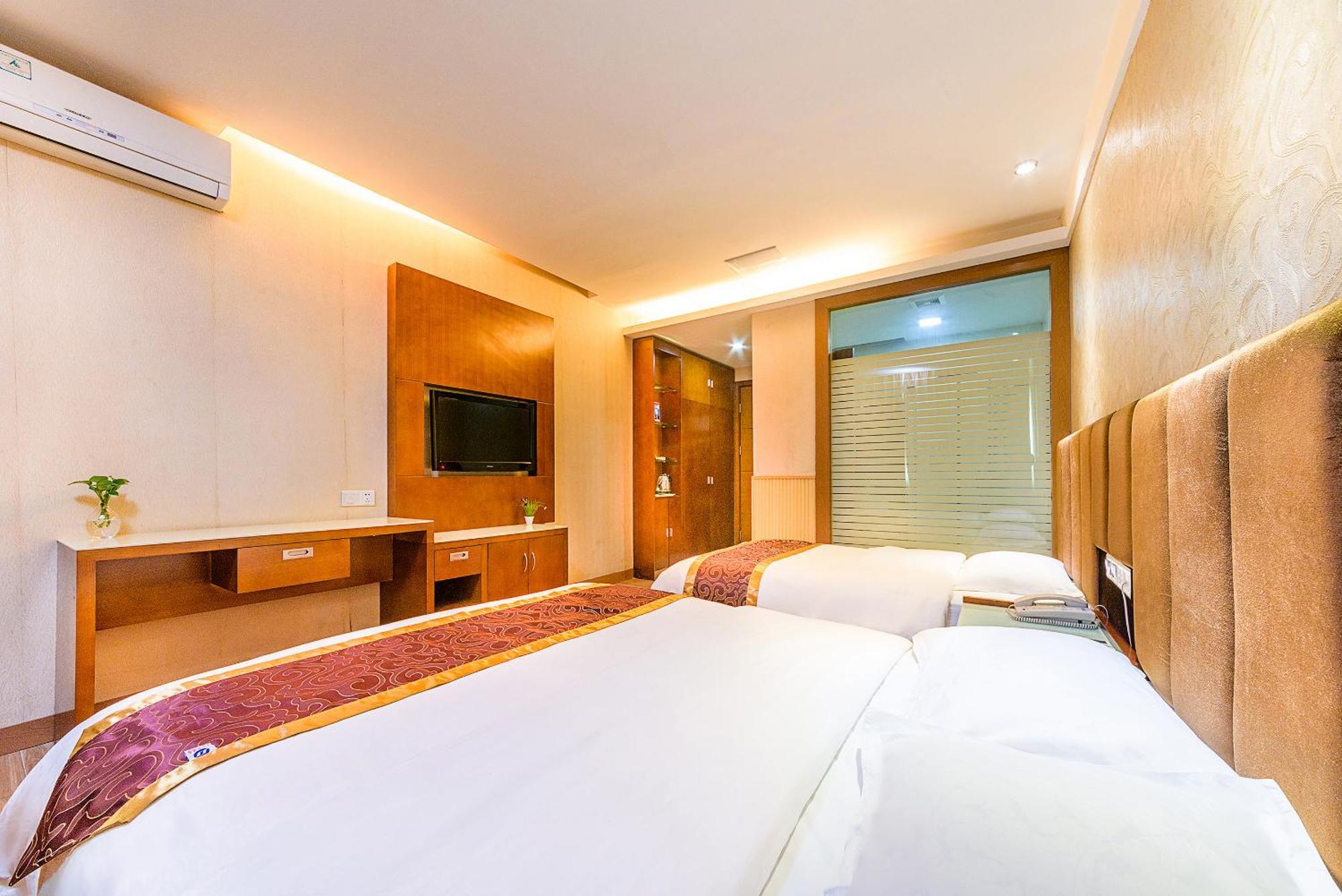 Kaiserdom Hotel Baiyun Airport-24-Hour Airport-Free Shuttle Bus Cantão Exterior foto