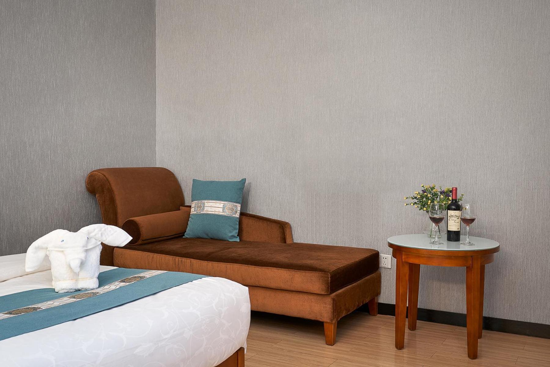 Kaiserdom Hotel Baiyun Airport-24-Hour Airport-Free Shuttle Bus Cantão Exterior foto