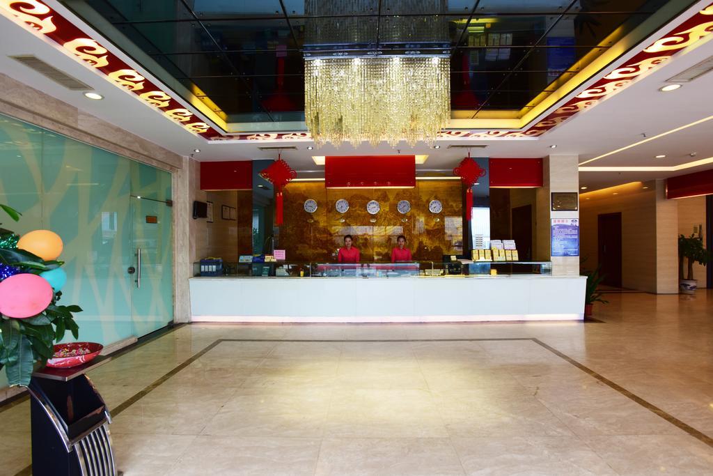 Kaiserdom Hotel Baiyun Airport-24-Hour Airport-Free Shuttle Bus Cantão Exterior foto